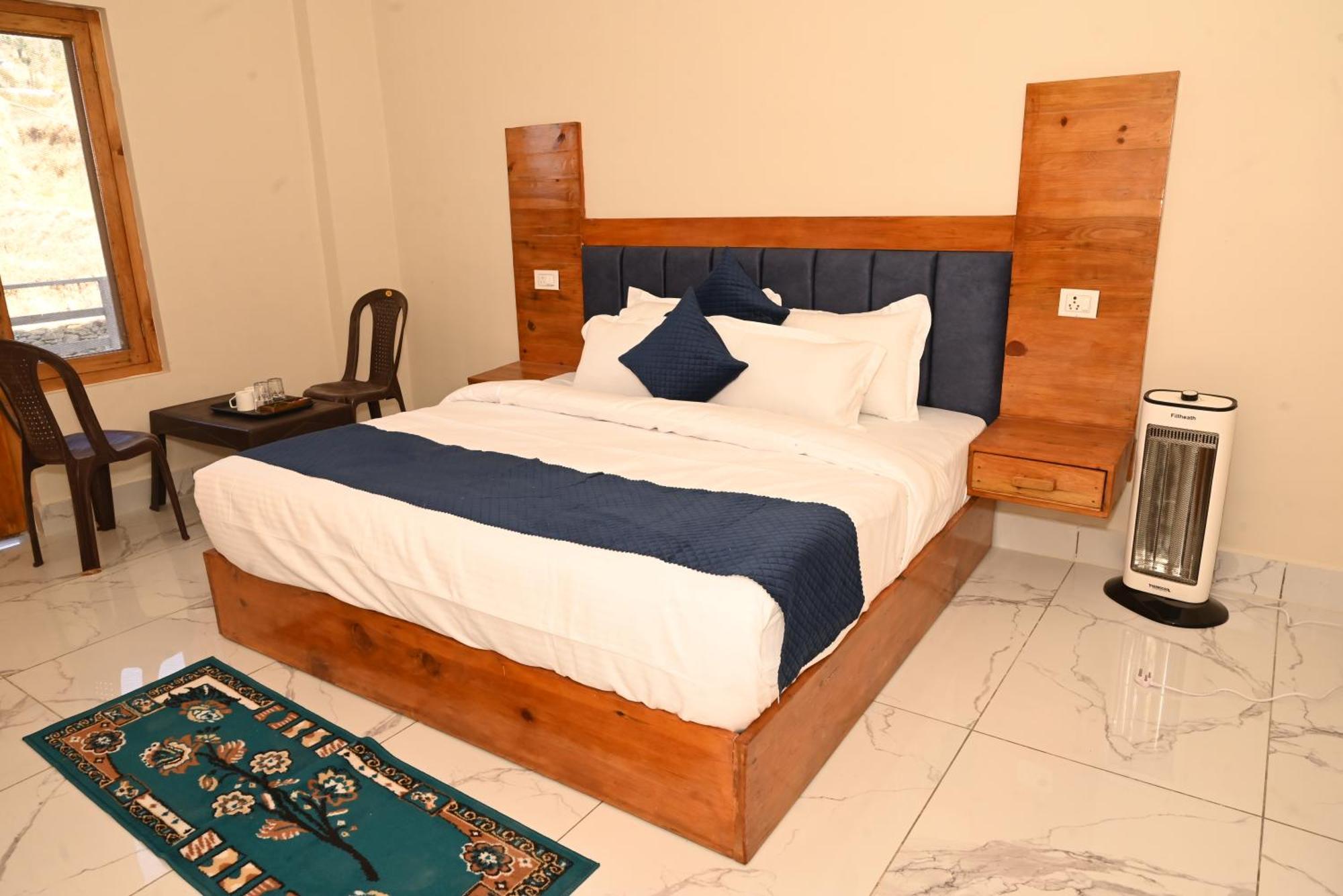Himalayan Hill Top Resort Kanatal Eksteriør billede